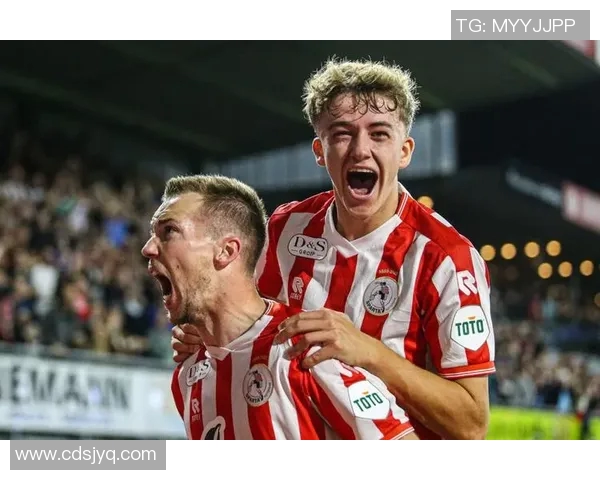 鹿斯巴达与奈梅亨的激烈对决揭示了足球战术的博弈与激情碰撞